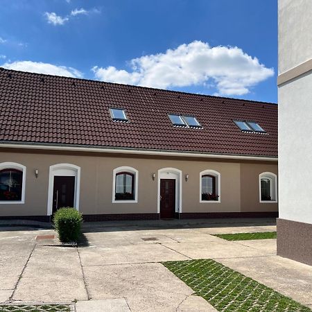 Penzion Mánes Krabcice Esterno foto
